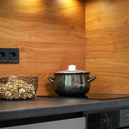 Maria- Prime Location In Kapana District By Flat Mаnager דירה